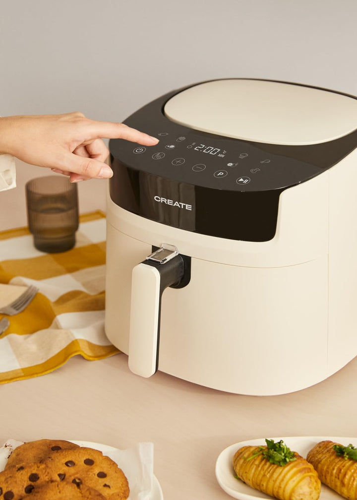 CREATE/FRYER AIR PRO LARGE/Heissluftfritteuse 6.2L Cremeweiss/Mit Timer, Monitor LCD, praktisch, ein
