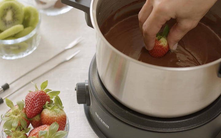 SEVERIN Fondue, spülmaschinengeeignetes Fondueset mit 8 farblich markierten Gabeln, elektrisches Fon