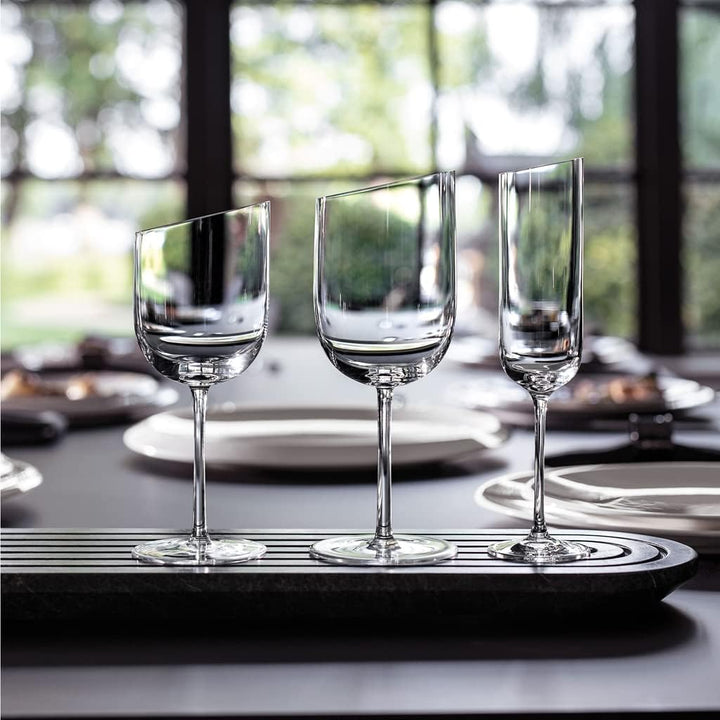 Villeroy &amp; Boch NewMoon Rotweinkelch Set, 4tlg, Elegante, 405 ml randvoll gemessen, Moderne Rotweing