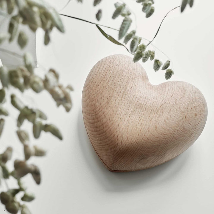 Spring Copenhagen HEART BOWL | Herz DOSE aus Holz | Mencke & Vagnby