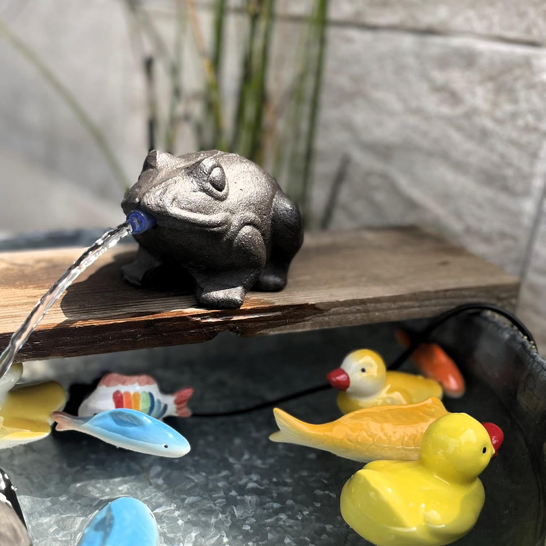 Wasserspeier Frosch braun Guss mit Aussenpumpe | sehr massive Ausführung 940 gr.