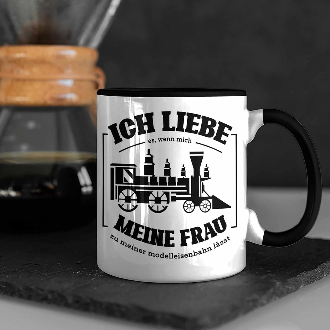 Trendation - Lustige Modelleisenbahn Tasse Geschenk für Eisenbahner (Schwarz), Schwarz