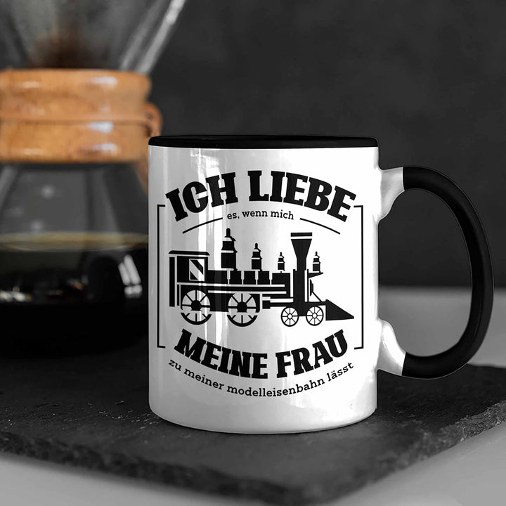 Trendation - Lustige Modelleisenbahn Tasse Geschenk für Eisenbahner (Schwarz), Schwarz