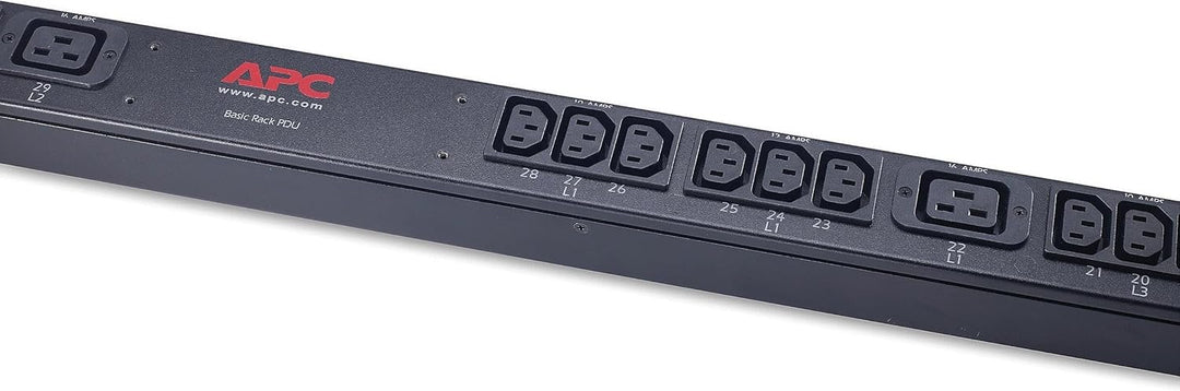 APC Rack PDU - AP7557 - Stromverteilung (Basic, vertikale Montage, 11 kW, 230V, 36 Ausgänge C13 & 6