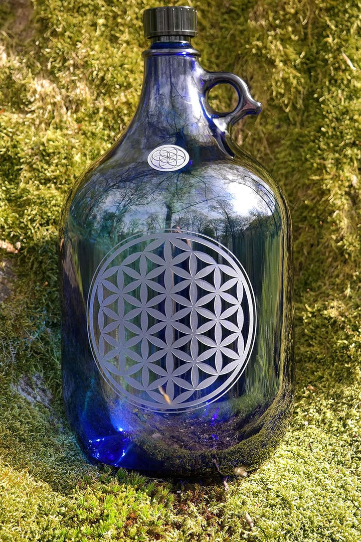 5L Henkelflasche Wasserkrug blaues Glas mit Gravur Blume des Lebens und Samen des LebensV.2