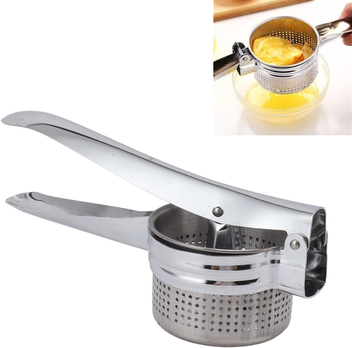 Potato Ricer Stainless Steel Multi Functional Food Press Squeezer Manual Potato Masher for Fruit Veg
