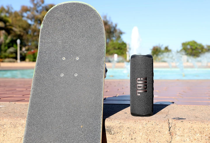 JBL Flip 6 - Tragbarer Lautsprecher, Schwarz
