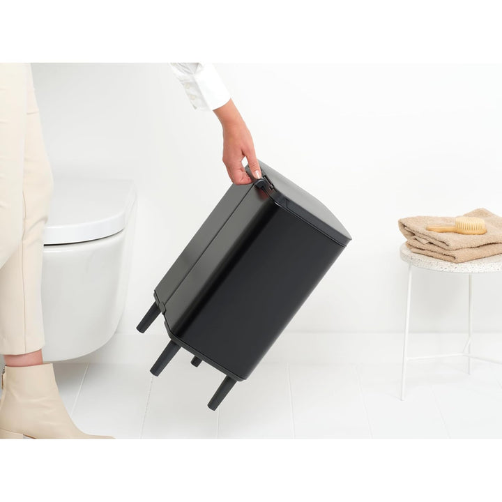 Brabantia - Mülleimer Bo Hi 12L mit Soft-Close-Deckel, herausnehmbarem Inneneimer und Transportgriff