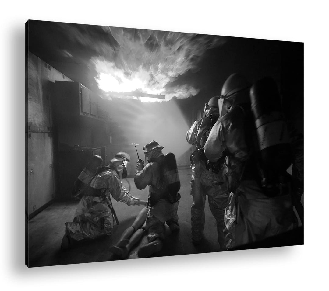 deyoli Feuerwehr Einsatz Format: 100x70 Effekt: Schwarz&Weiss als Leinwandbild, Motiv fertig gerahmt