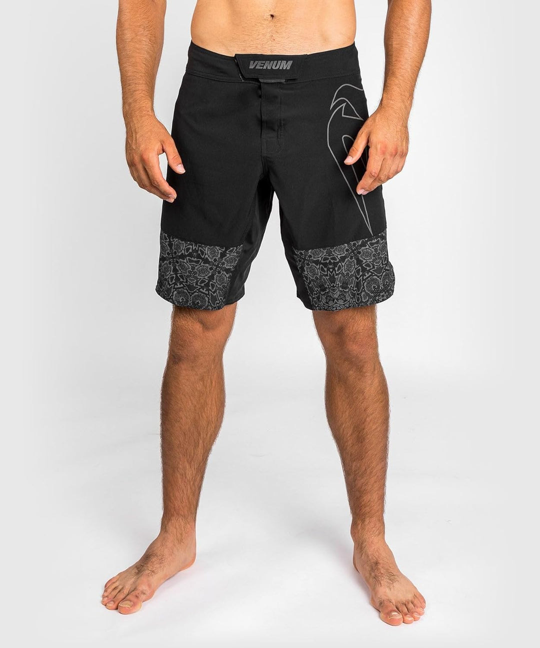 Venum Herren Shorts XXL Schwarz / Schwarz, XXL Schwarz / Schwarz