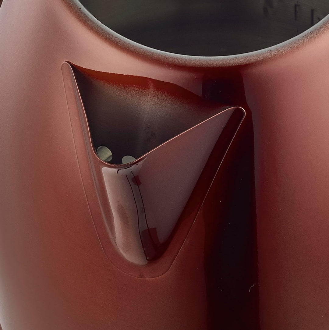 Hagen, Kompakter elektrischer Wasserkocher aus Edelstahl, Elegantes Design, 360° Basis, Kapazität 1,
