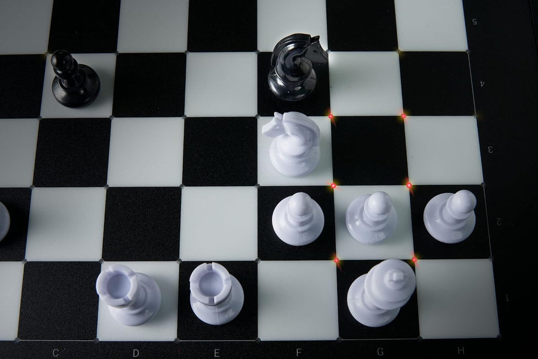 Millennium eONE – Elektronisches Schachbrett für Online-Spiel auf Lichess, Chess.com und Tornelo. Mi