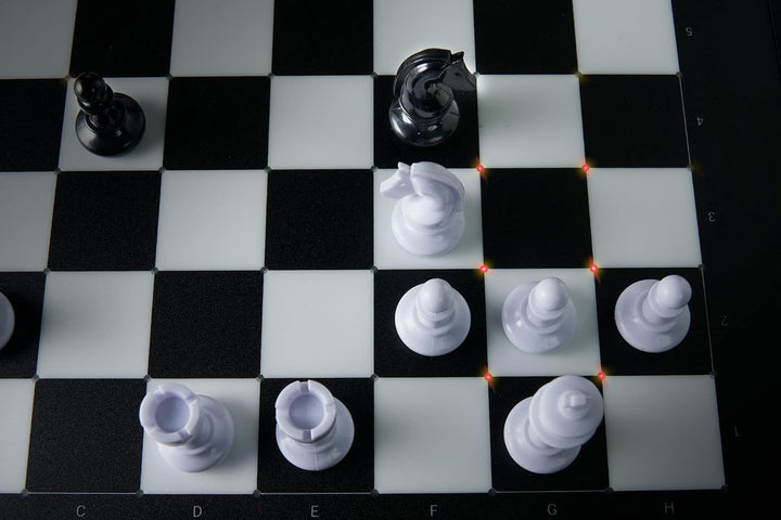 Millennium eONE – Elektronisches Schachbrett für Online-Spiel auf Lichess, Chess.com und Tornelo. Mi