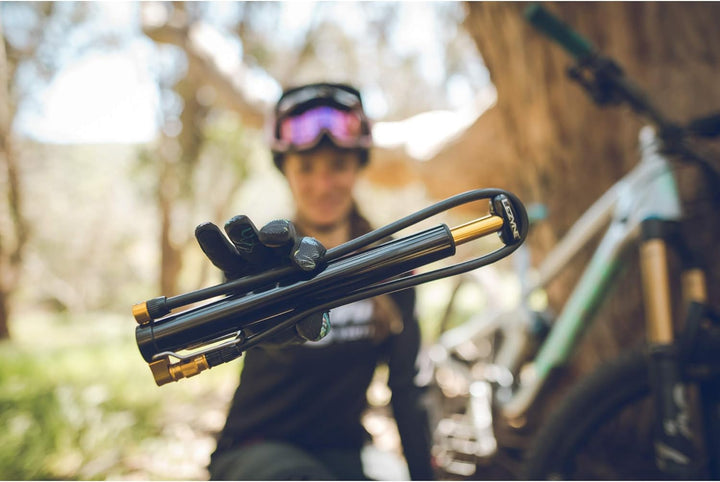 Lezyne Micro Floor Drive HP Schwarz, Schwarz