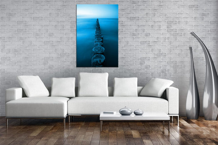 Buhnen an der Ostsee Format 80x60 Effekt: Monocrome Blau als Leinwandbild, Motiv fertig gerahmt auf