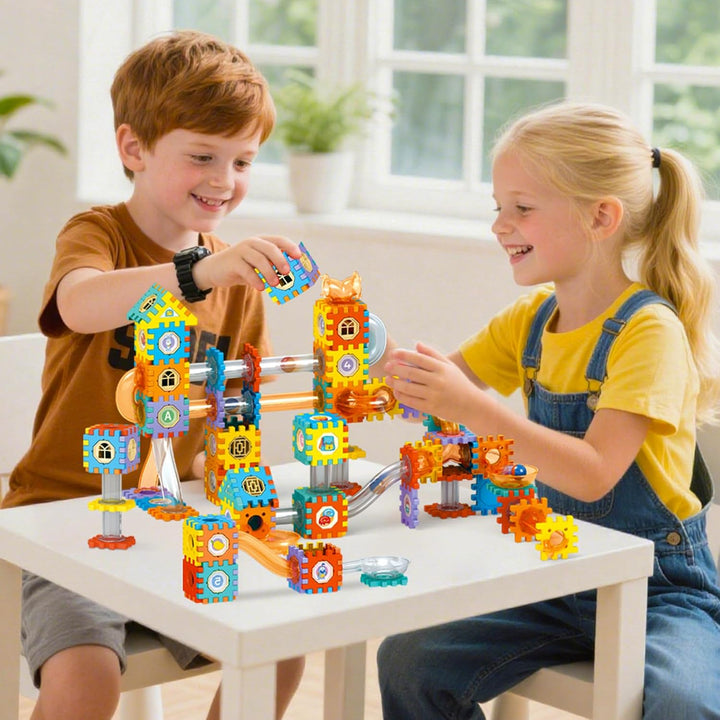 MOMSIV Murmelbahn 246pcs, Murmelbahn-Spielzeug für Kinder mit Plastikmurmeln und Aufbewahrungstasche