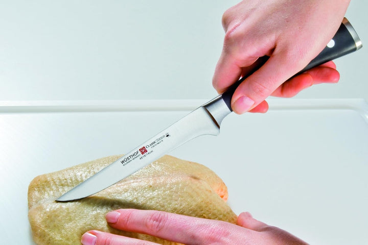 Wüsthof Ausbeinmesser 14 cm Klinge, Classic Ikon (4161), scharfes Kochmesser, geschmiedet, optimale