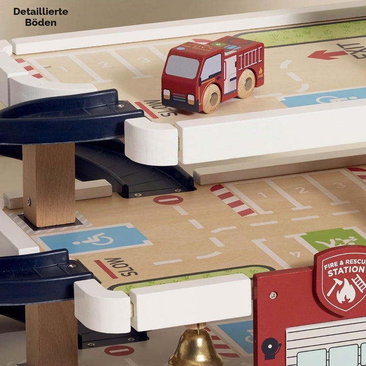 Le Toy Van - TV453 - Spielzeug-Feuerwache für Kinder, 3 Jahre, FSC-zertifiziertes Holz, inklusive 1