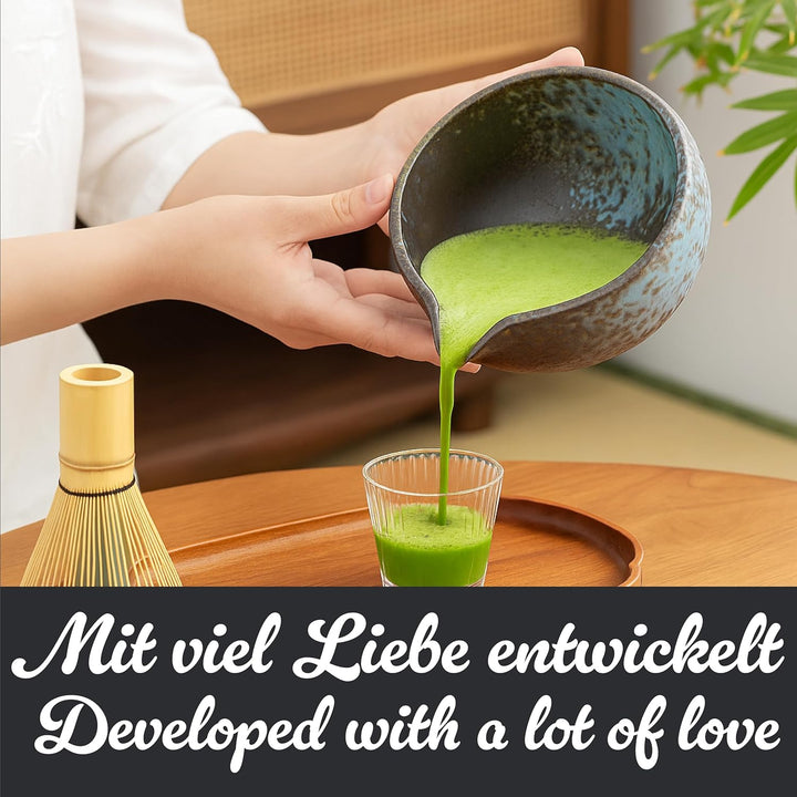 Goodwei Matcha Latte Set aus Keramik – Matchaschale mit Ausgiesser, Matchabesen, Besenhalter & Bambu