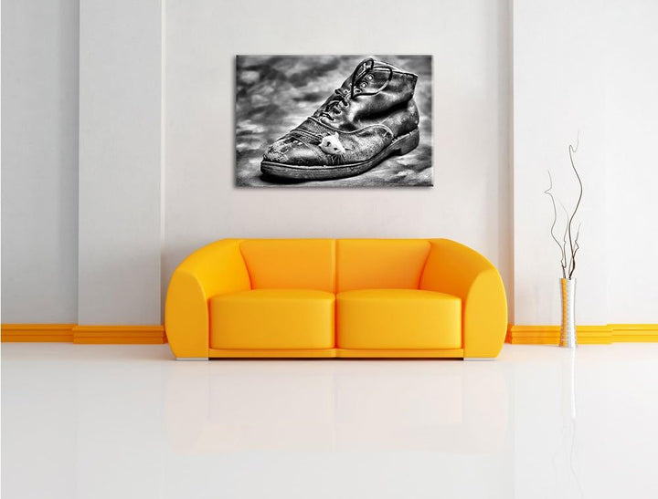 Pixxprint Maus, schwarzer Schuh, als Leinwandbild/Grösse: 100x70 / Wandbild/Kunstdruck/fertig bespan