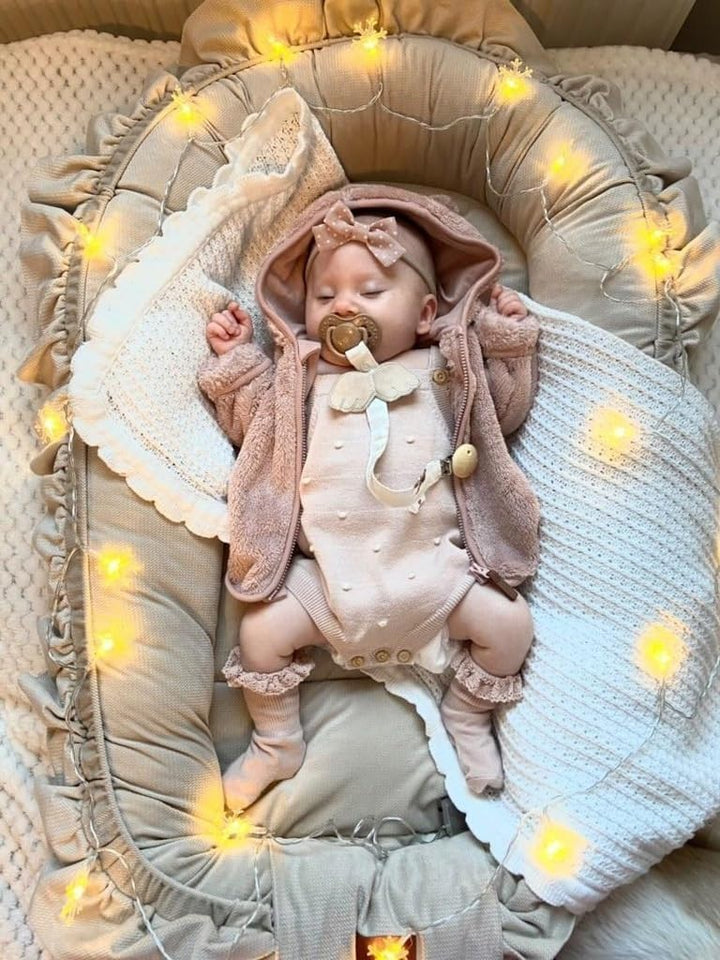 Capability- Babynest Neugeborene| Babykokon aus Baumwolle mit Rüschen| 90x60 cm| Samt| Bilateral Bet