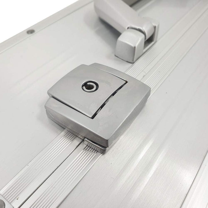Pilotenkoffer mit Tragegurt von SONOVO aus Aluminium in Silber 45161 | Alukoffer, Aktenkoffer, Busin