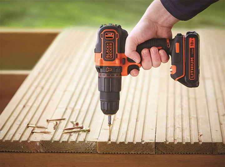Black + Decker Black & Decker BDCHD18BAFC Akkubohrmaschine 80 tlg. Set, 1 W, 18 V