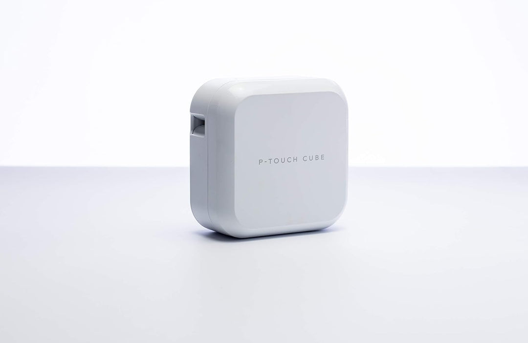 Brother P-Touch Cube Plus Beschriftungsgerät, weiss & Original P-Touch Schriftband TZe-251 24 mm, sc