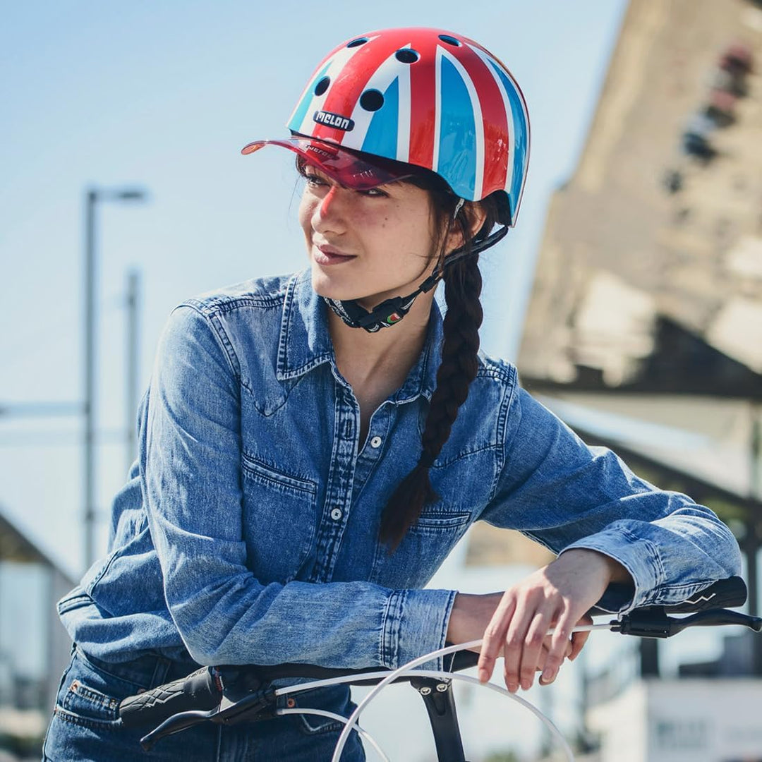 Melon »Union Jack Summer Sky« Leichter und Cooler Fahrradhelm für Damen, Herren und Kinder mit maxim