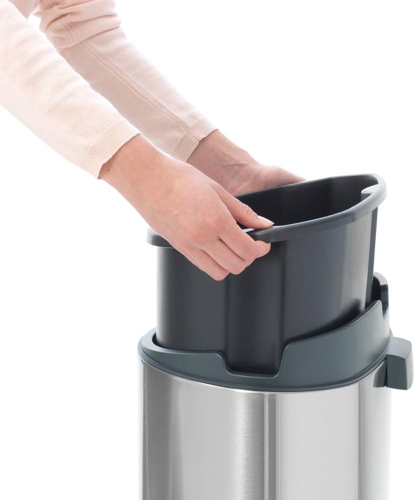 Brabantia Touch Bin New mit herausnehmbaren Kunststoffeinsatz, Matt Black, 40 L