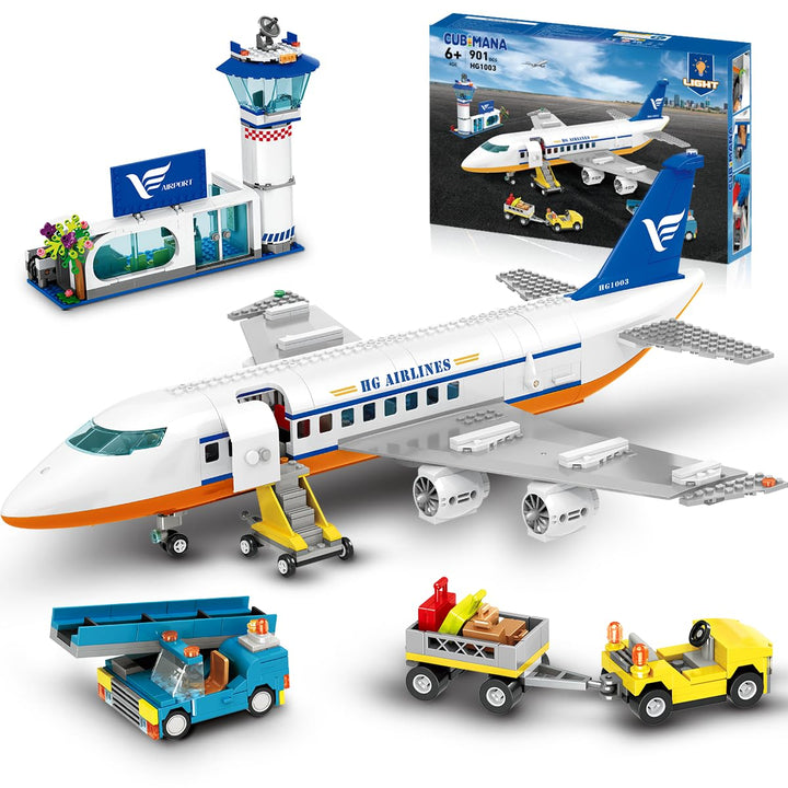 901PCS Flughafen Bauspielzeug | Grosses City Passagierflugzeug Bauset mit LED-Licht, 2 Gepäckwagen,