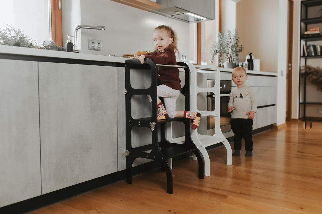 Klappbarer Lernturm mit Sitzfunktion, 45 cm Stehhöhe, Step’n’Sit, Lernturm mit Sitz und Tisch umklap