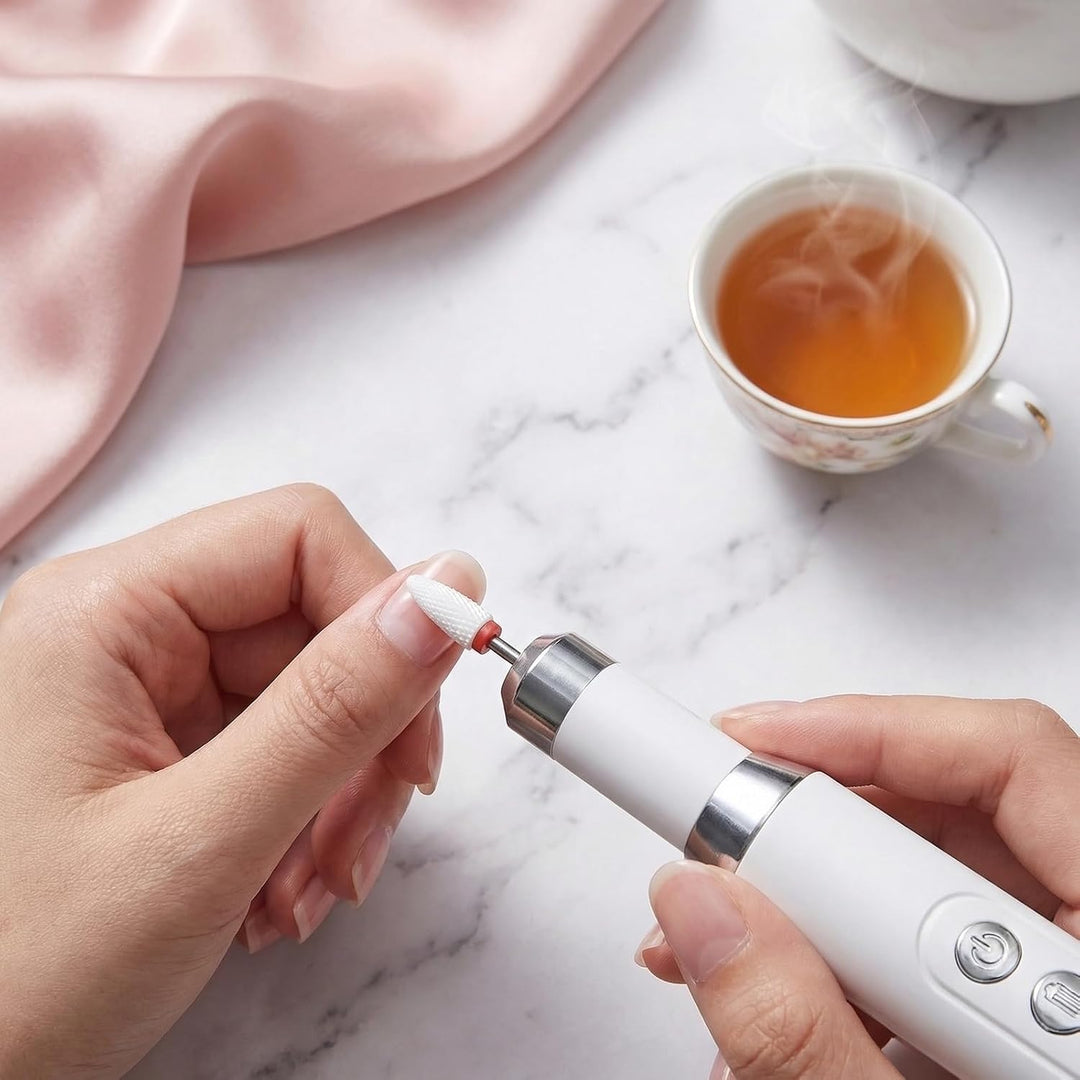 Elektrischer Nagelfräser Kabellos, 45000 U/min Professionelles Nagelfeile Set für Gelnägel &amp; Acrylnä
