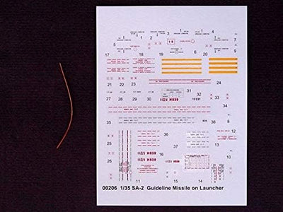 Trumpeter 00206 Modellbausatz SA-2 Guideline Missile w/Launcher Cabin
