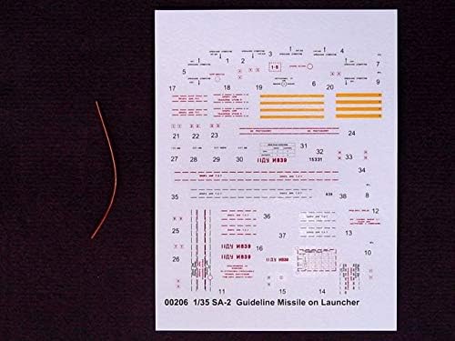 Trumpeter 00206 Modellbausatz SA-2 Guideline Missile w/Launcher Cabin