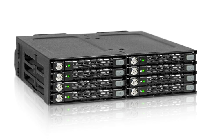 ICY DOCK 8-Bay 2,5 Zoll SATA/SAS SSD/HDD Wechselrahmen in 1x 5,25 Zoll Schacht - Vollmetall mit Schl