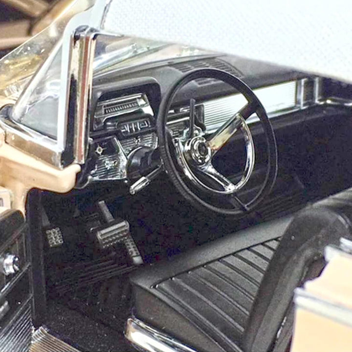 Sun Star Mercury Parklane Hard Top 1959 rosa metallic Modellauto 1:18