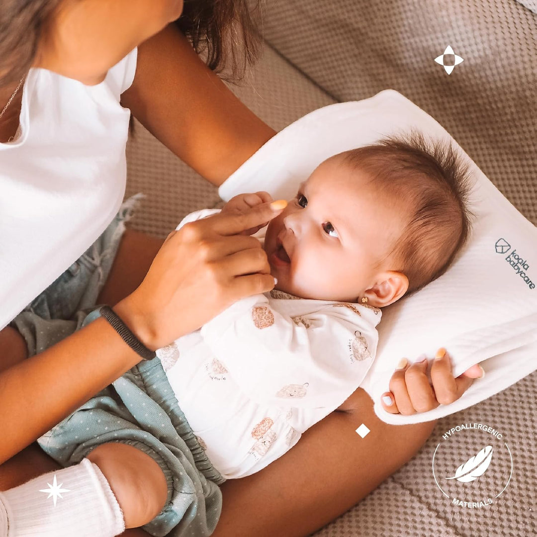 Stillkissen aus Memory Foam, hilft eine Plagiozephalie (Plattkopfsyndrom) vorzubeugen und zu behande