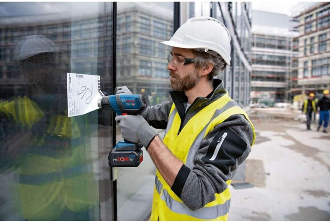 Bosch Professional 18V System Akku-Heissluftgebläse GHG 18V-50 (ohne Akkus und Ladegerät, inkl. GHG