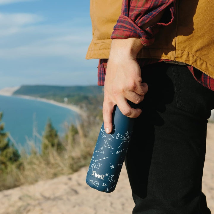 S'well Edelstahl-Wasserflasche, 482 ml, Midnight Sky, dreilagig, vakuumisolierte Behälter, hält Getr