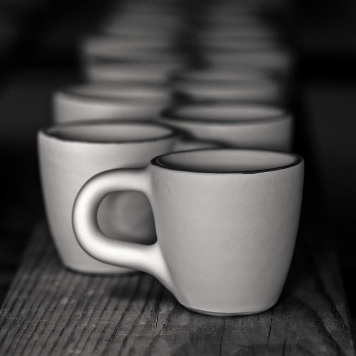 City to Cottage® - Espressotassen Set | Weiss und Schwarz | Polka Dots | Handgemacht | Keramik Gesch