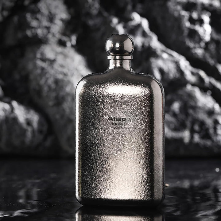 Titan-Flachmann, tragbar, auslaufsicher, Weintopf, Flagon, Trinkbecher mit Kappe für Outdoor, Campin