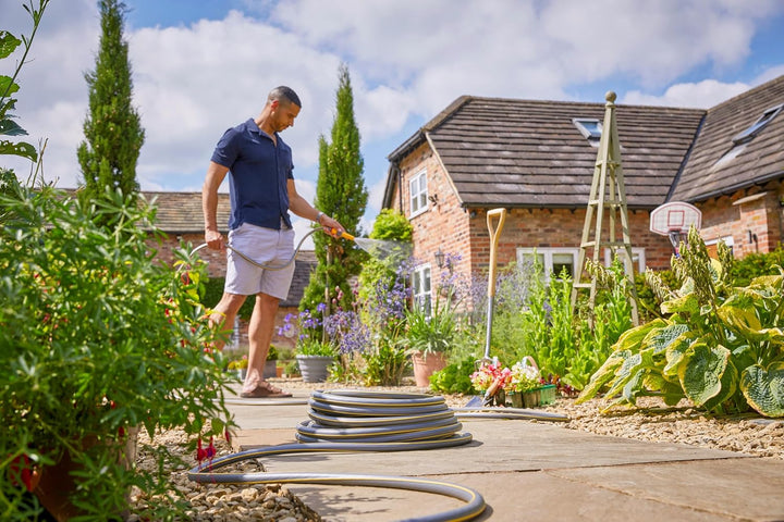 HOZELOCK - Ultramax Schlauch 12,5 mm x 30 m, bis zu 70% recyceltes PVC, robust, witterungsbeständig,