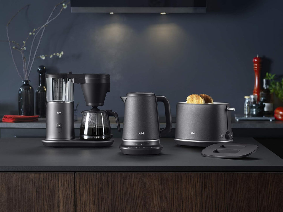 AEG CM7-1-4MTM / 6 min pro Kanne / präzises Brühen / breiter Brühkopf / Aromawahl / Mischdeckel / En