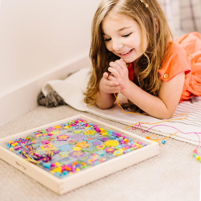 Melissa & Doug Bastelset Mädchen & Jungen | Armbänder & Ketten basteln Mädchen | Perlen zum Auffädel