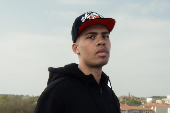 Nebelkind Snapback Cap Ballin' Schwarz Orangene Basketball-Comic-Figur Grössenverstellbar Unisex One