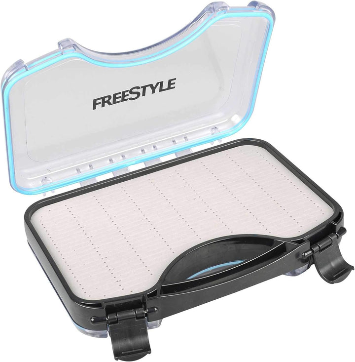 Spro Freestyle Rigged Box 28,2x21,6x6,6cm - Köderbox für Gummifische und Stingerhaken, Angelbox für