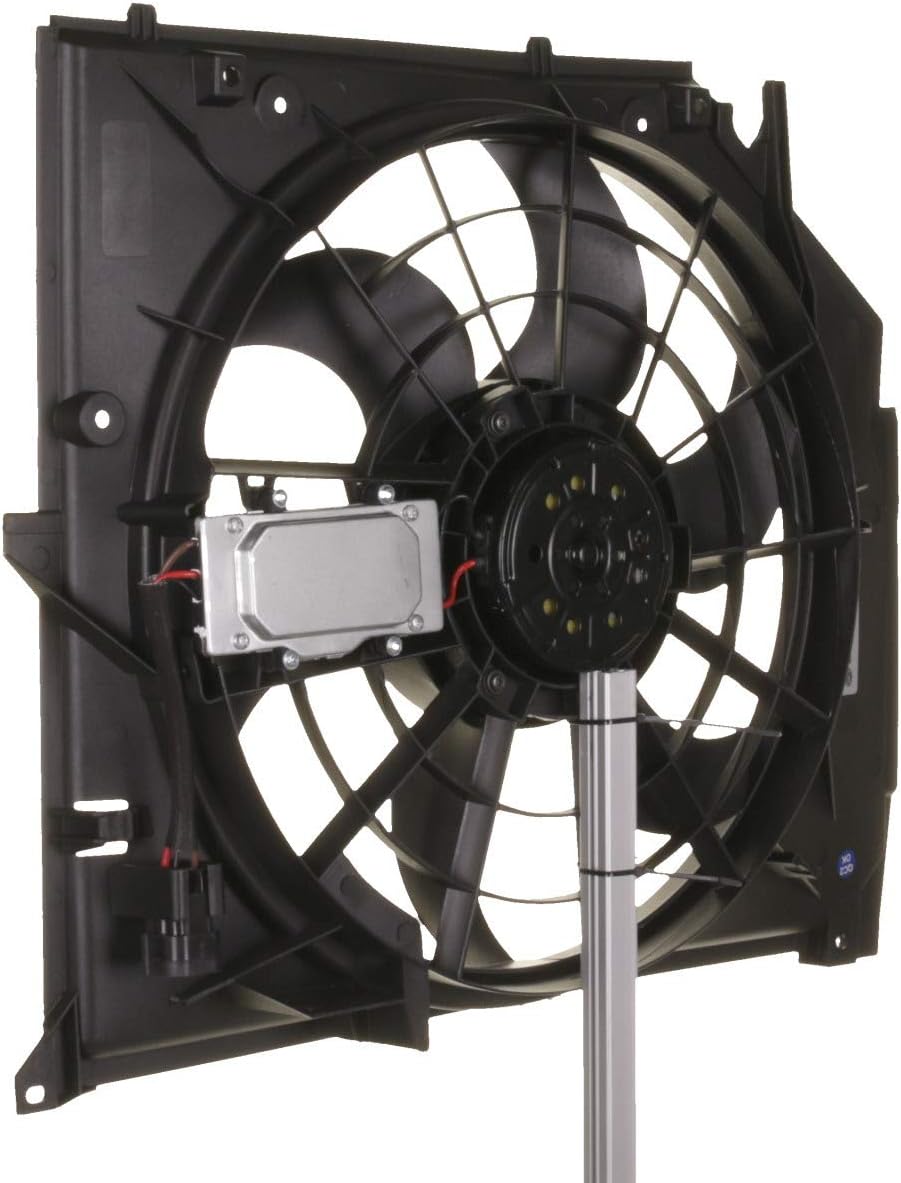 MAHLE CFF 137 000S Kühlmittelkühler-/Kondensator-Lüfter BEHR