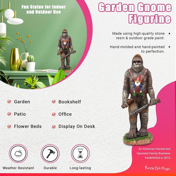 Funny Guy Mugs Gartenzwerg Statue – Bigfoot und ein Zwerg – Indoor/Outdoor Gartenzwerg Skulptur für