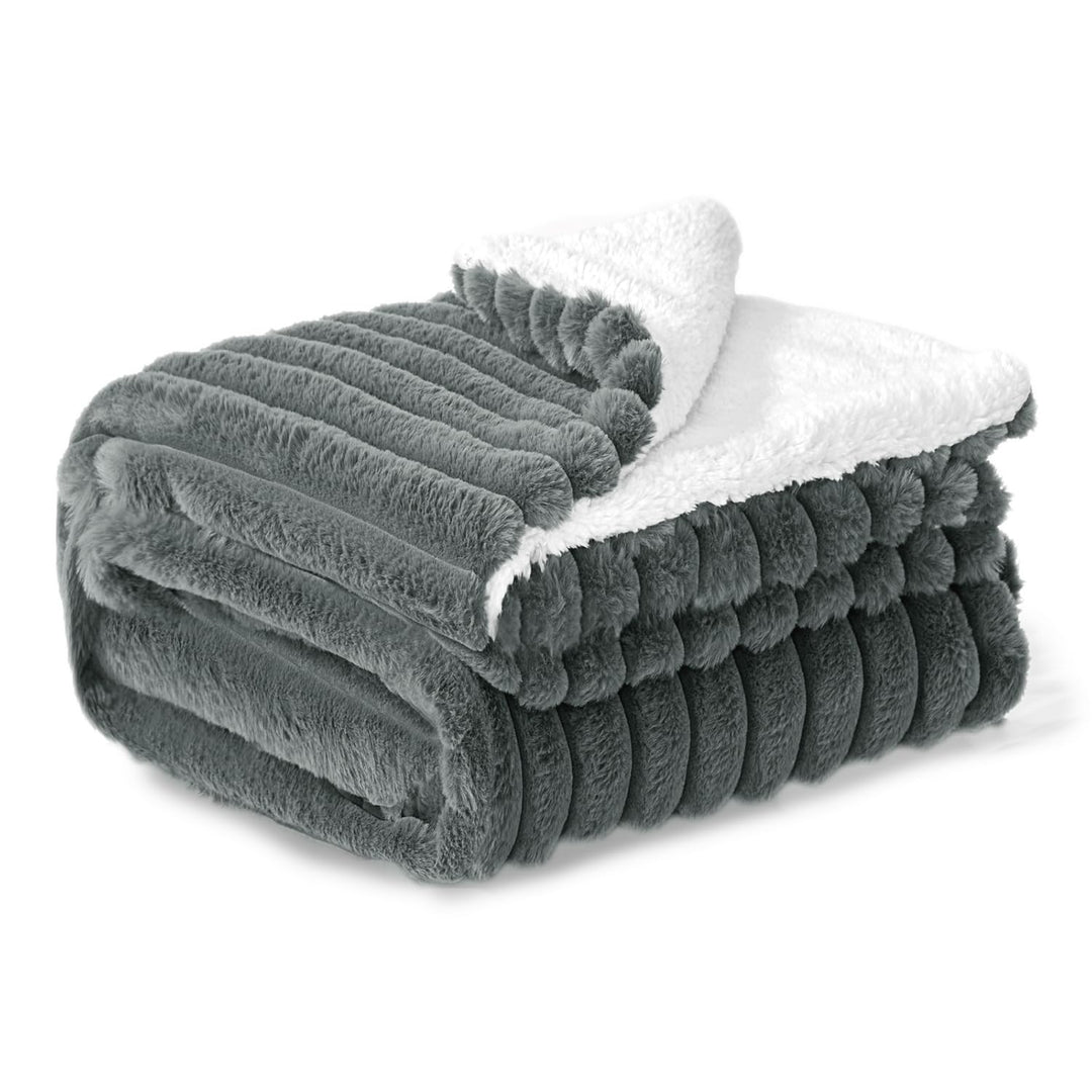 BEDELITE Kuscheldecke Flauschig Decke 150x200 - Dicke XL Sherpa Decken Grau für Couch, warme Cord Ku